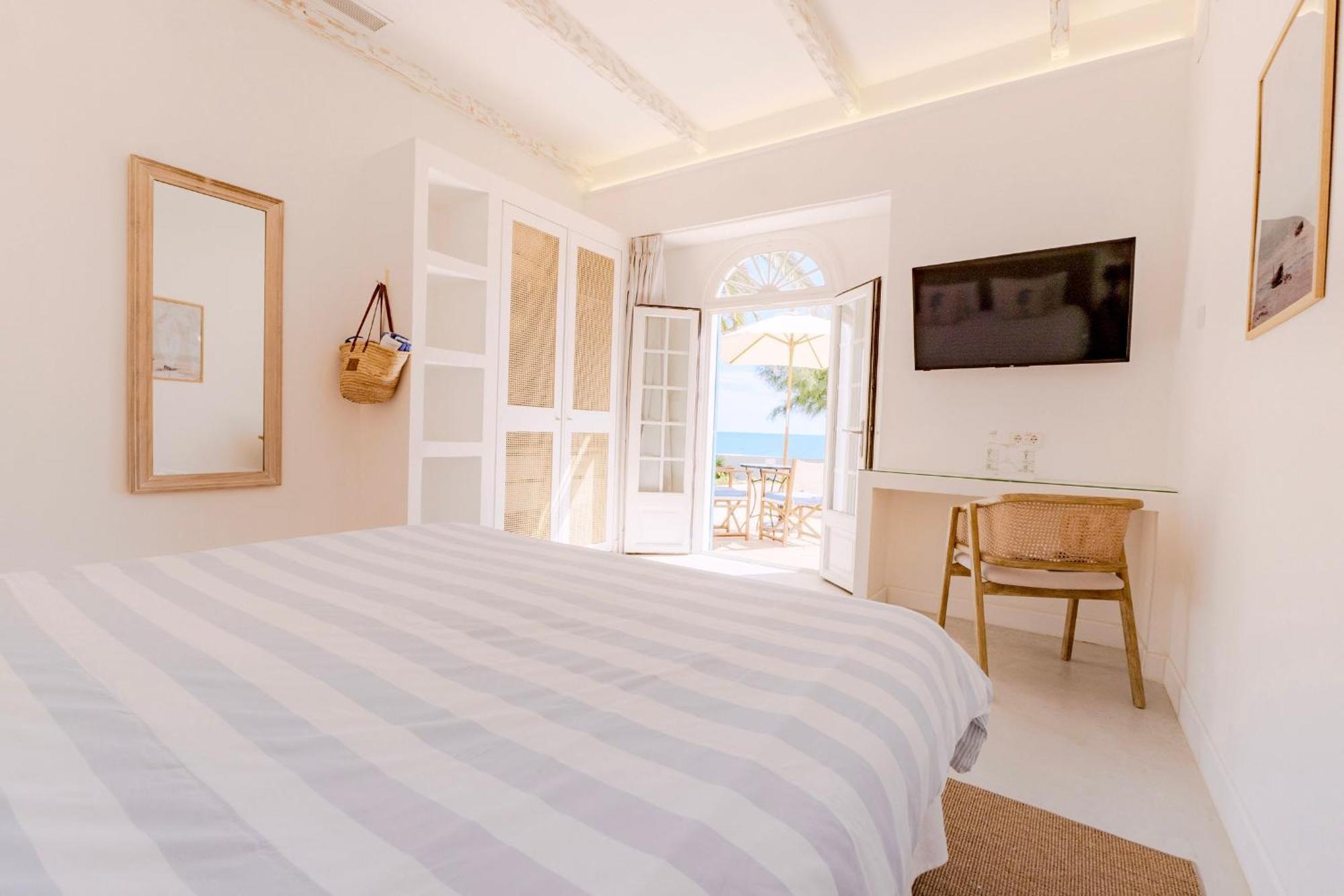 The Sea Club Bed & Breakfast Cala Ratjada  Bagian luar foto