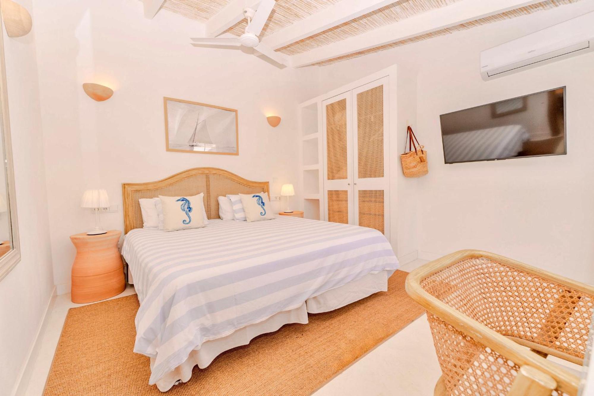 The Sea Club Bed & Breakfast Cala Ratjada  Bagian luar foto